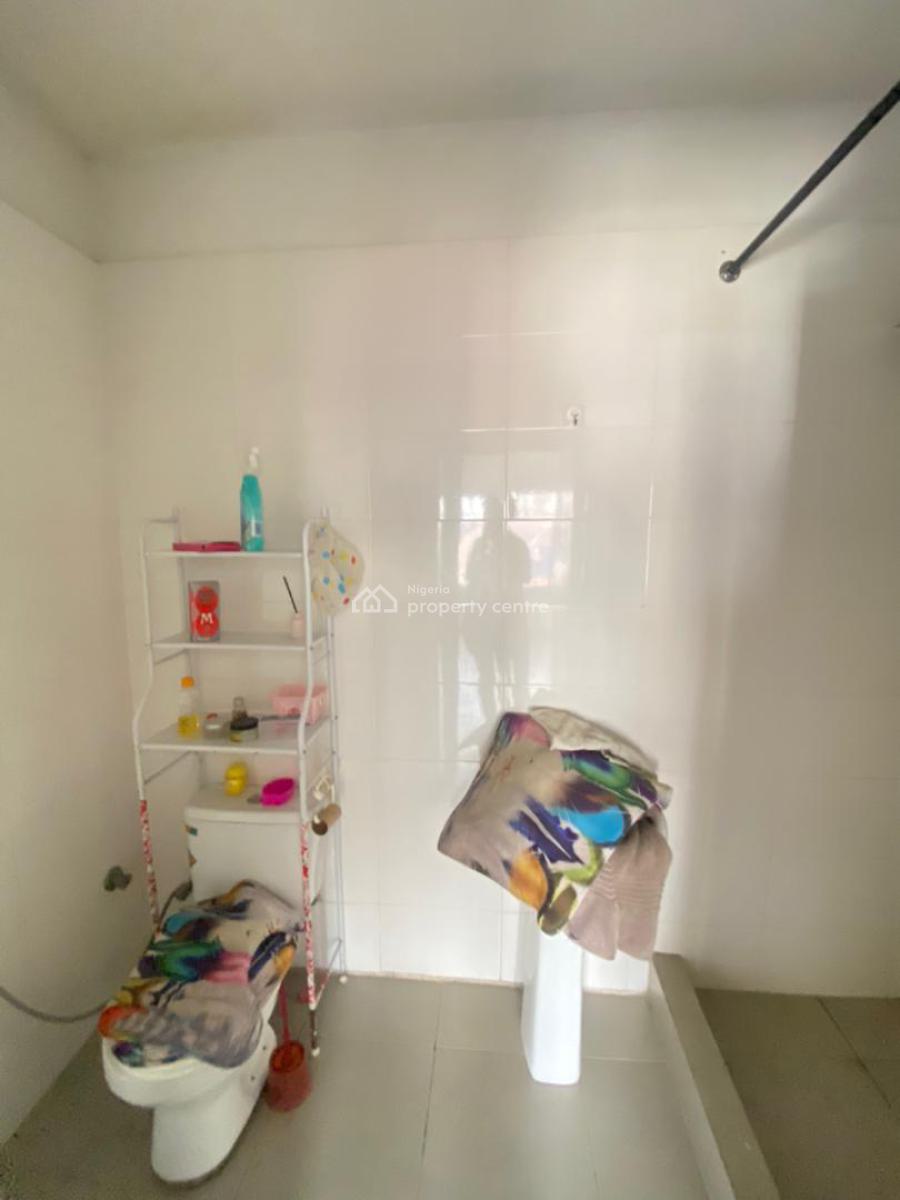 Lovely 3 Bedroom Apartment Upstairs with Steady Electricity, Orchid Road Lekki Lagos, Lekki, Lagos, Flat / Apartment for Rent