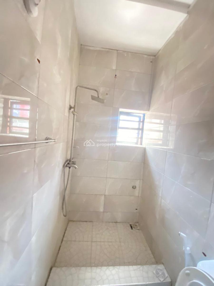 Lovely 2 Bedrooms Apartment in an Estate, Lekki Conservation Road, Lekki, Lagos, Flat / Apartment for Rent