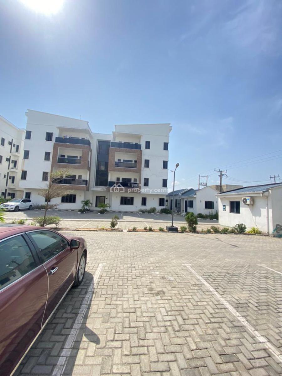 Spacious 3 Bedrooms Apartment with Swimming Pool, Orchid Road, Lekki, Lagos, Flat / Apartment for Rent