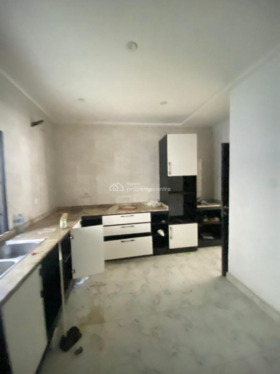 Spacious 3 Bedrooms Apartment with Swimming Pool, Orchid Road, Lekki, Lagos, Flat / Apartment for Rent