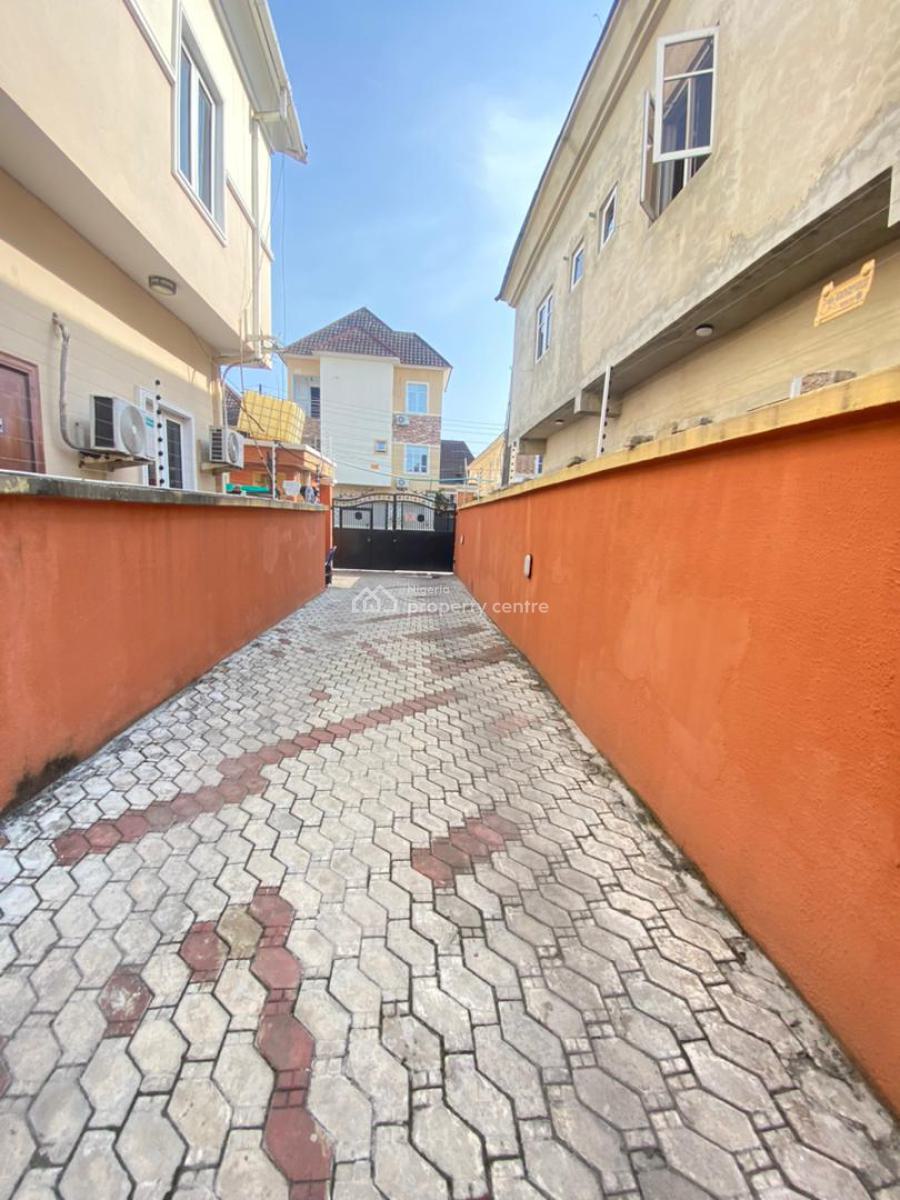 Spacious Studio with Steady Electricity and Clean Water, Chevron, Lekki, Lagos, Self Contain (single Rooms) for Rent