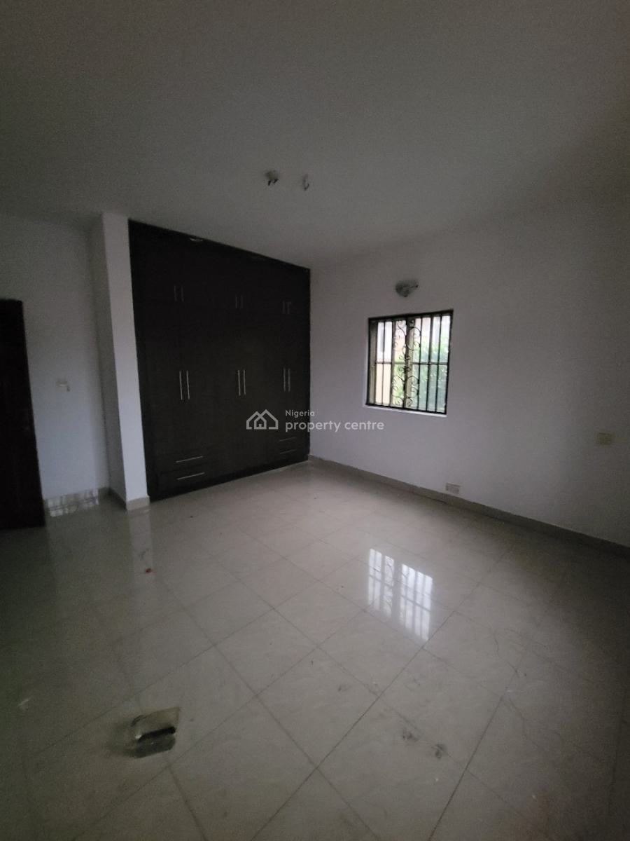 Well Built 2 Bedroom Apartment, Ikate, Lekki, Lagos, Flat / Apartment for Rent