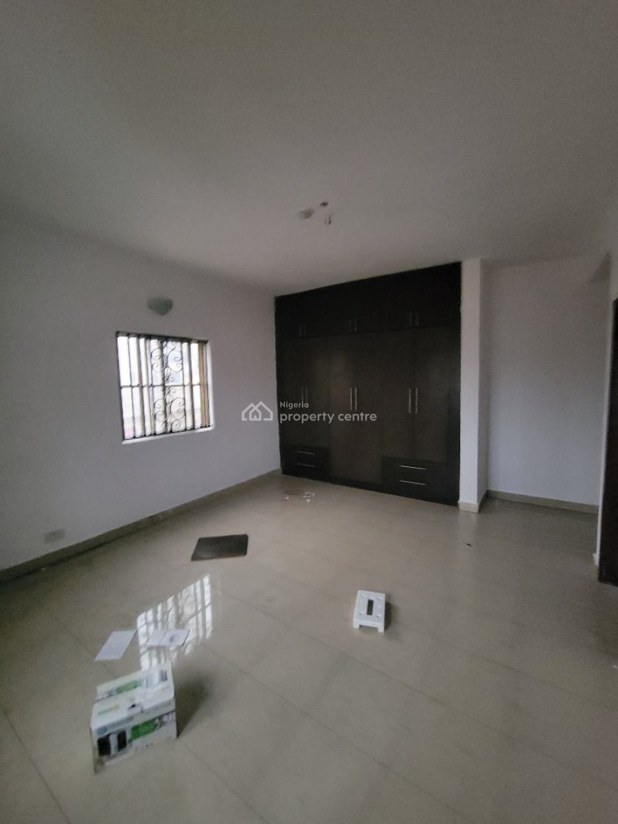 Well Built 2 Bedroom Apartment, Ikate, Lekki, Lagos, Flat / Apartment for Rent