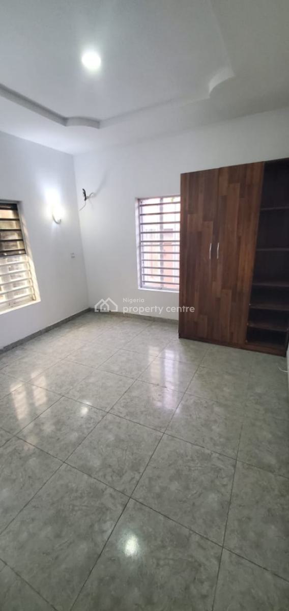 Newly Renovated, Super-spacious 1-bedroom Mini Flat, Lekki County, Lekki Phase 1, Lekki, Lagos, Mini Flat (room and Parlour) for Rent