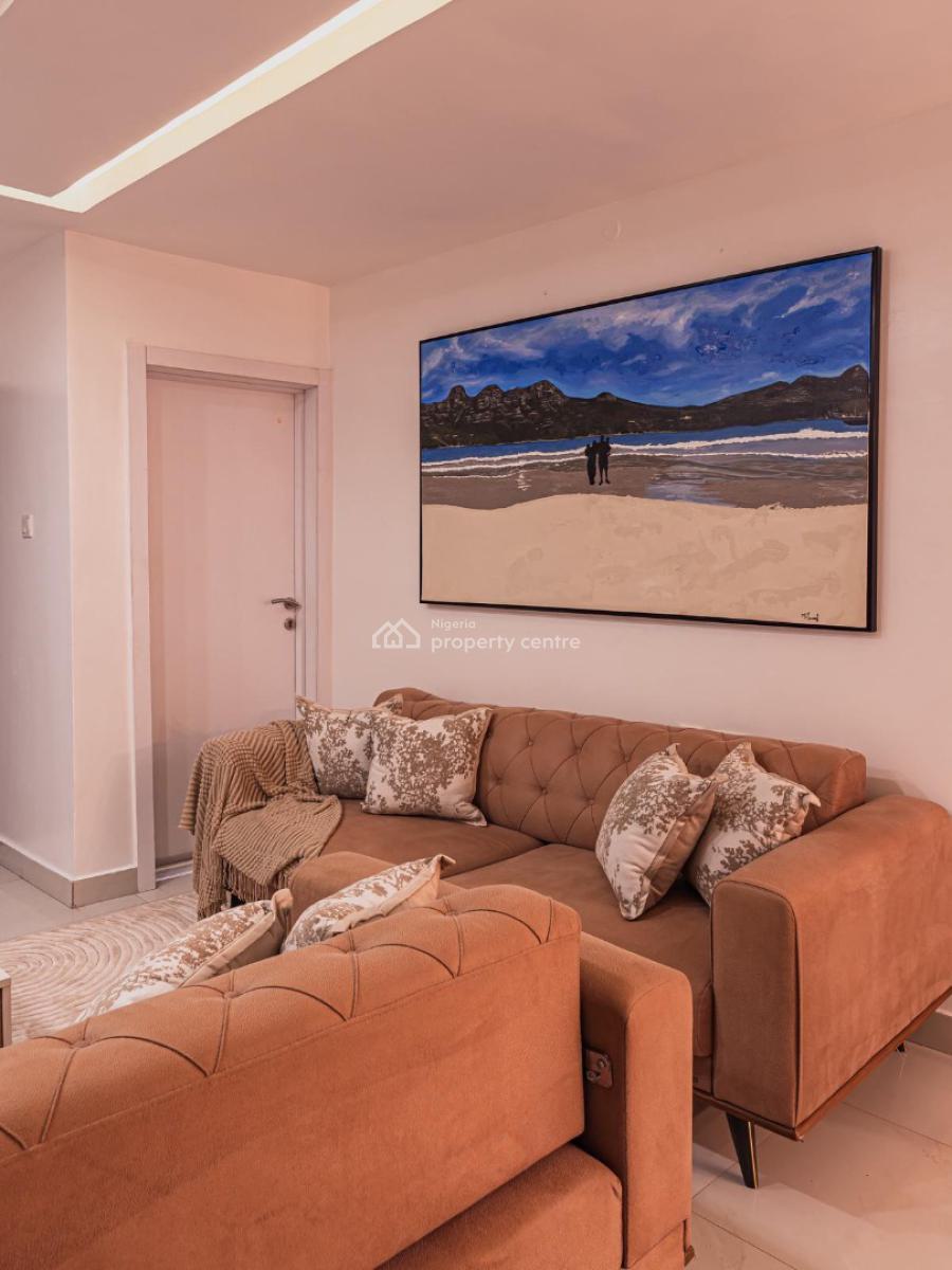 Beautiful 2 Bedrooms with Playground & Bathtub, 6, Emmanuel Folorunsho Street, Badore Road, Badore, Ajah, Lagos, Flat / Apartment Short Let