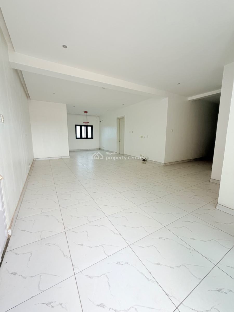 Spaciously Built 5 Bedroom Fully Detached Duplex with a Room Bq, Gra Phase 2, Magodo, Lagos, Detached Duplex for Sale