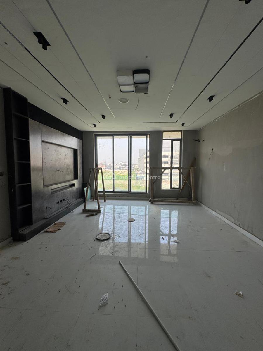 Aesthetically Pleasing 5 -bedroom Self Compound Terrace Duplex, in a Secured Estate in Lekki Phase 1, Lekki, Lagos, Terraced Duplex for Sale