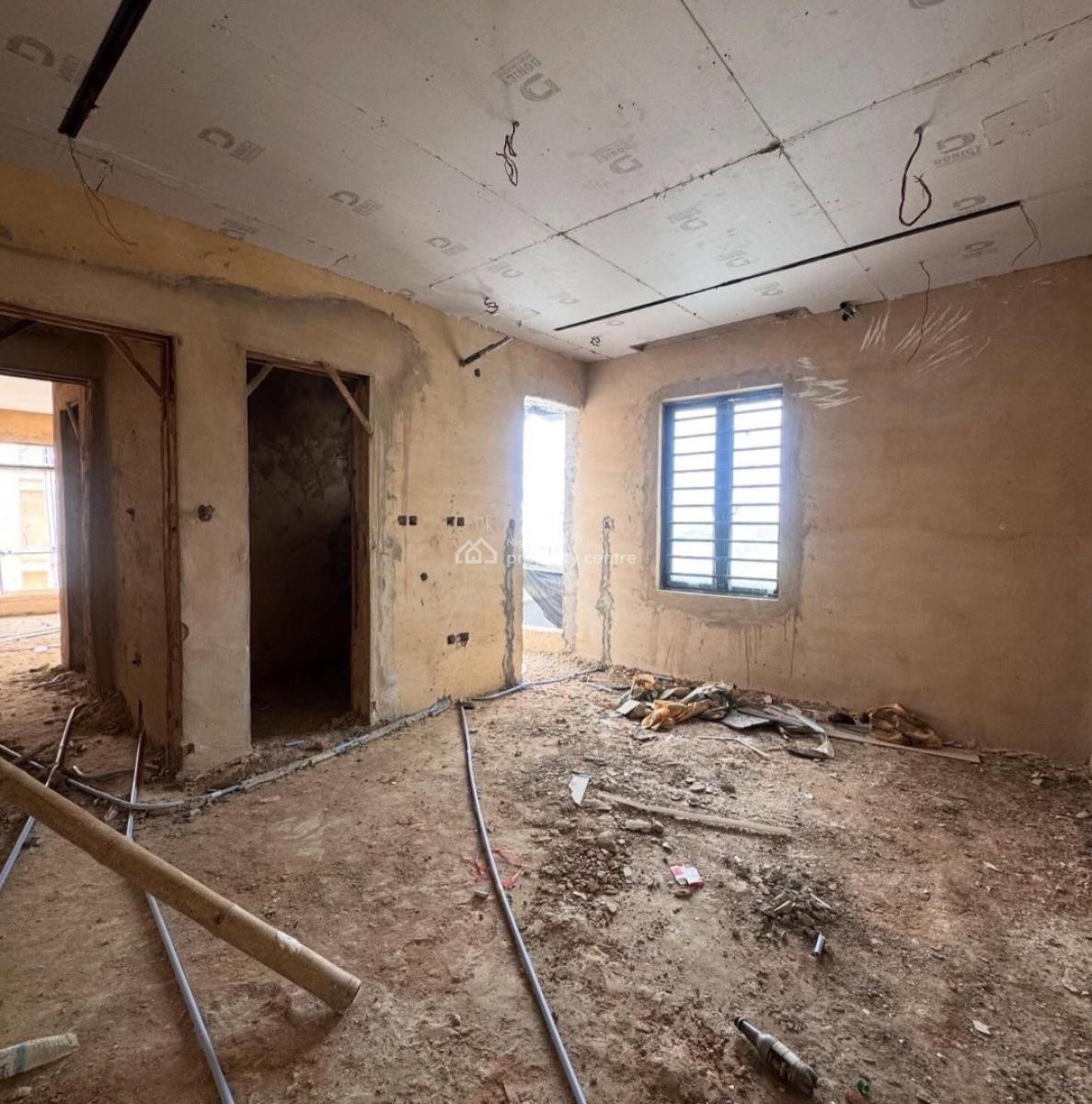 Lovely 3 Bedrooms Apartment with Bq, Lekki Phase 1, Lekki, Lagos, Flat / Apartment for Sale