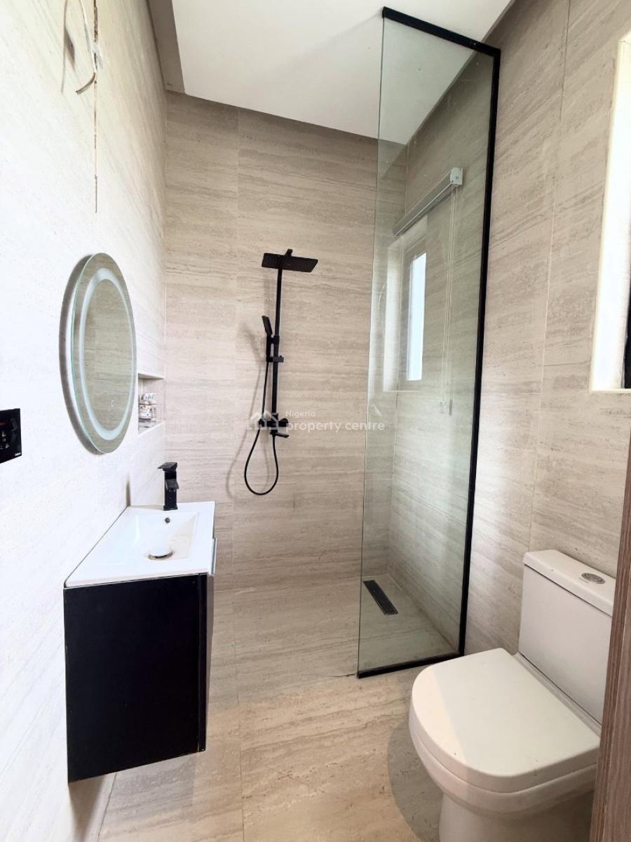 Serviced 2 Bedrooms Apartment with Bq, Lekki, Lagos, Flat / Apartment for Sale