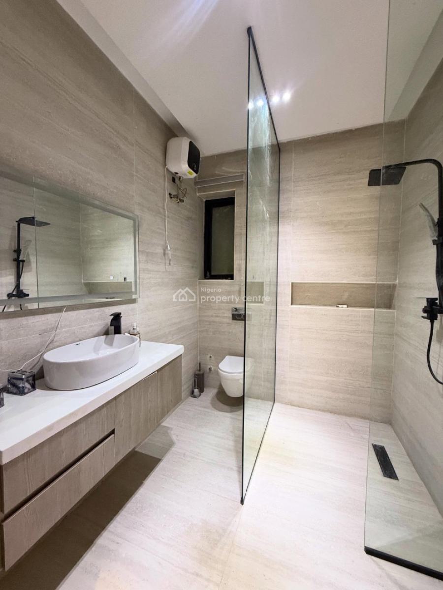 Serviced 2 Bedrooms Apartment with Bq, Lekki, Lagos, Flat / Apartment for Sale