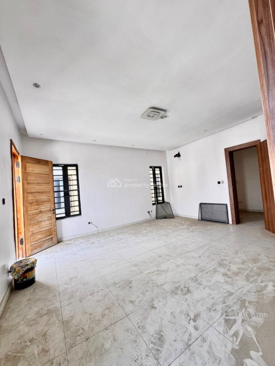 Distress Deal! Exquisite Very Spacious 4 Bedroom Semi Detached Duplex, Lekki, Lagos, Semi-detached Duplex for Sale