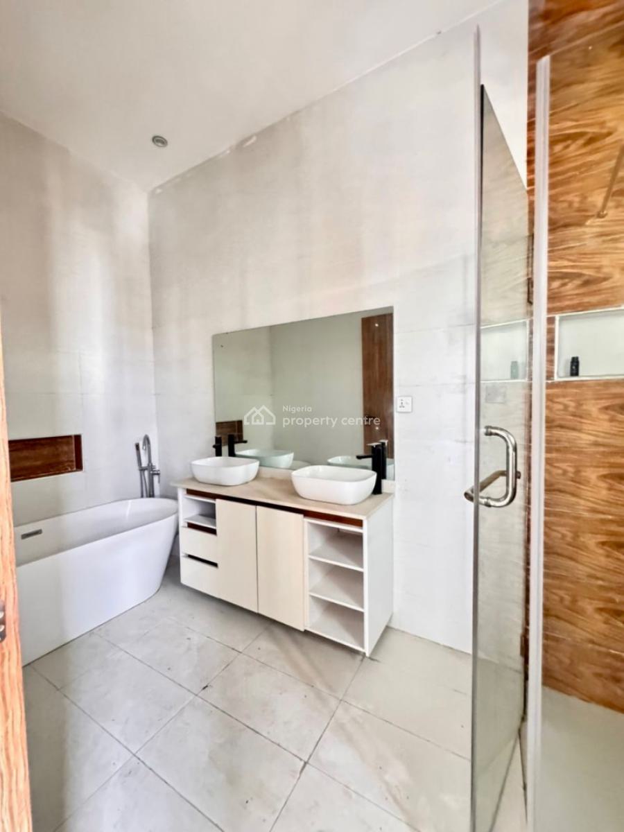 Distress Deal! Exquisite Very Spacious 4 Bedroom Semi Detached Duplex, Lekki, Lagos, Semi-detached Duplex for Sale