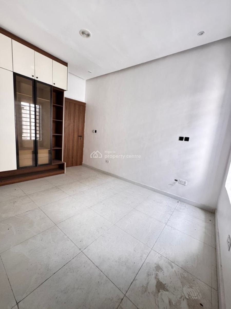 Distress Deal! Exquisite Very Spacious 4 Bedroom Semi Detached Duplex, Lekki, Lagos, Semi-detached Duplex for Sale