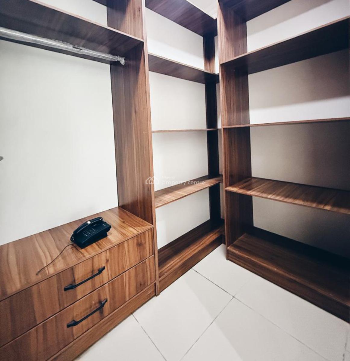 3 Bedroom Apartment with Swimming Pool, Gym, Bq, Ikoyi, Lagos, Flat / Apartment for Sale