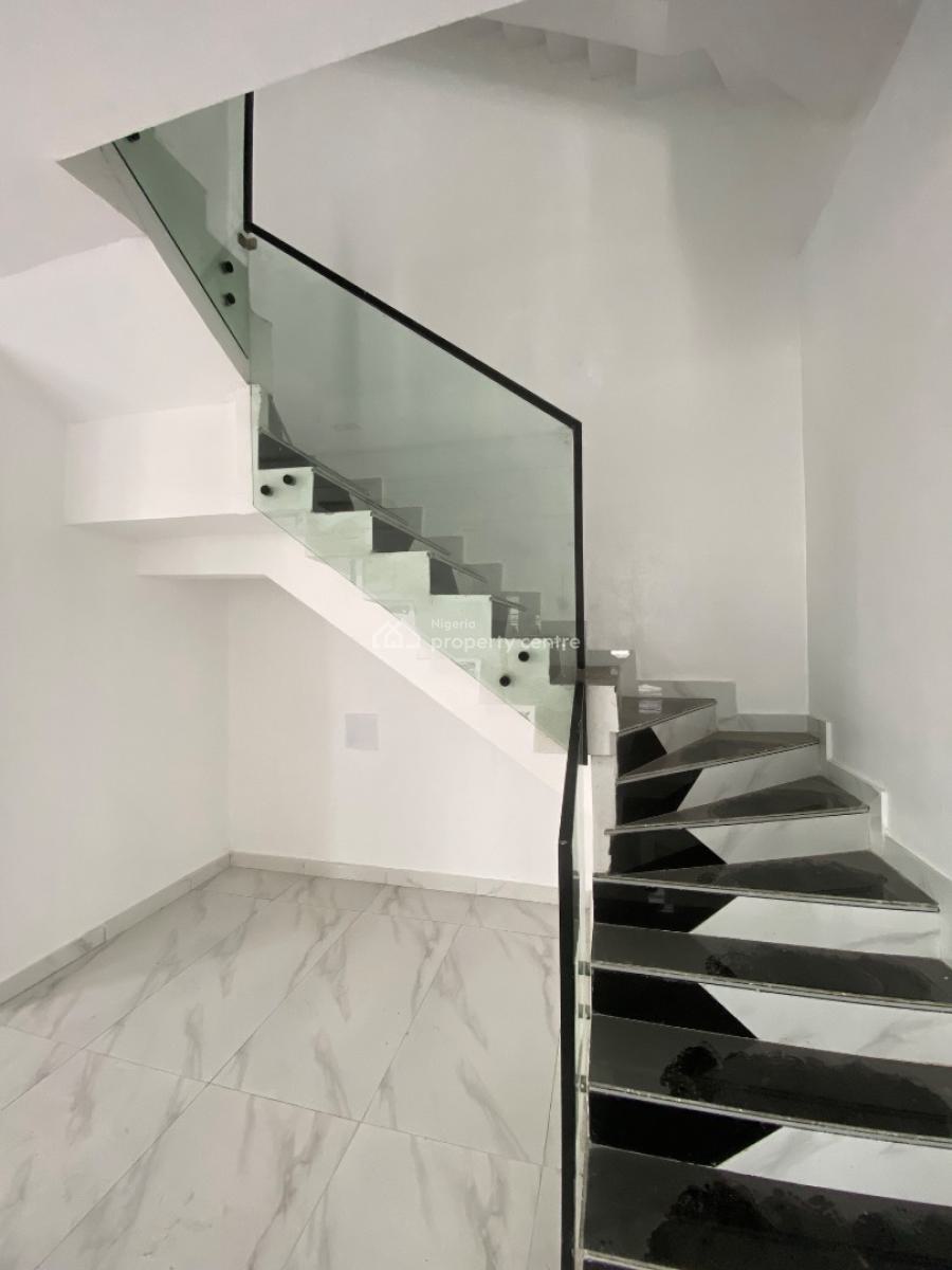 Spacious 4 Bedroom Duplex with Penthouse, Chevron, Lekki Expressway, Lekki, Lagos, Detached Duplex for Sale