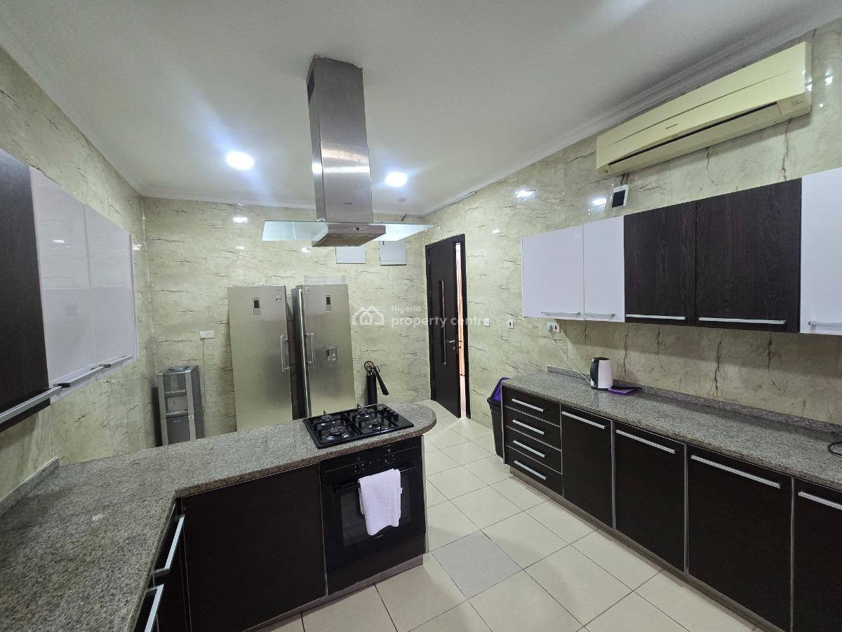 We Have 2 Units of 3-bedroom Flats Plus Bq, Off Bourdillon Road, Ikoyi, Lagos, Flat / Apartment for Rent