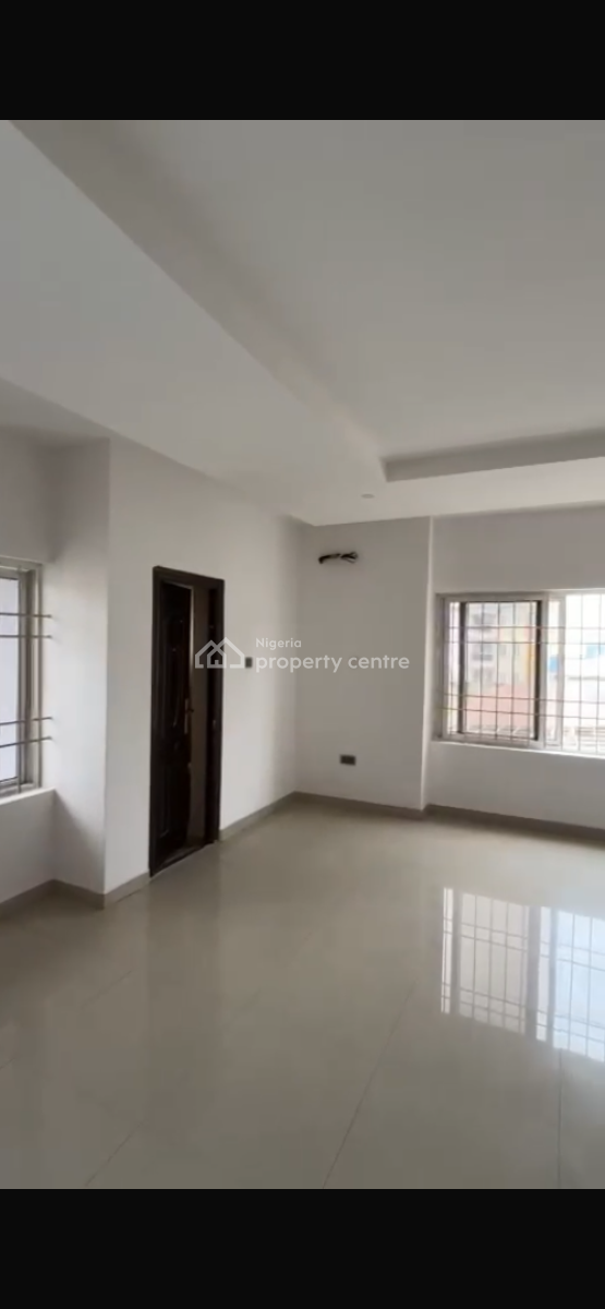 Standard 2 Bedroom, Ogombo Road, Ajah, Lagos, Flat / Apartment for Rent