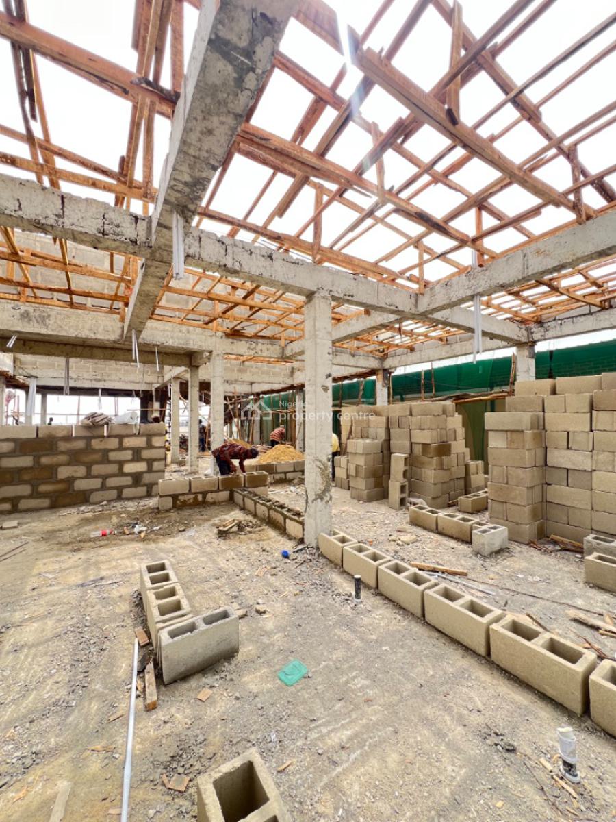 Elegant Studio Apartment with Modern Finishes and Rooftop Terrace, Yaba, Lagos, Flat / Apartment for Sale