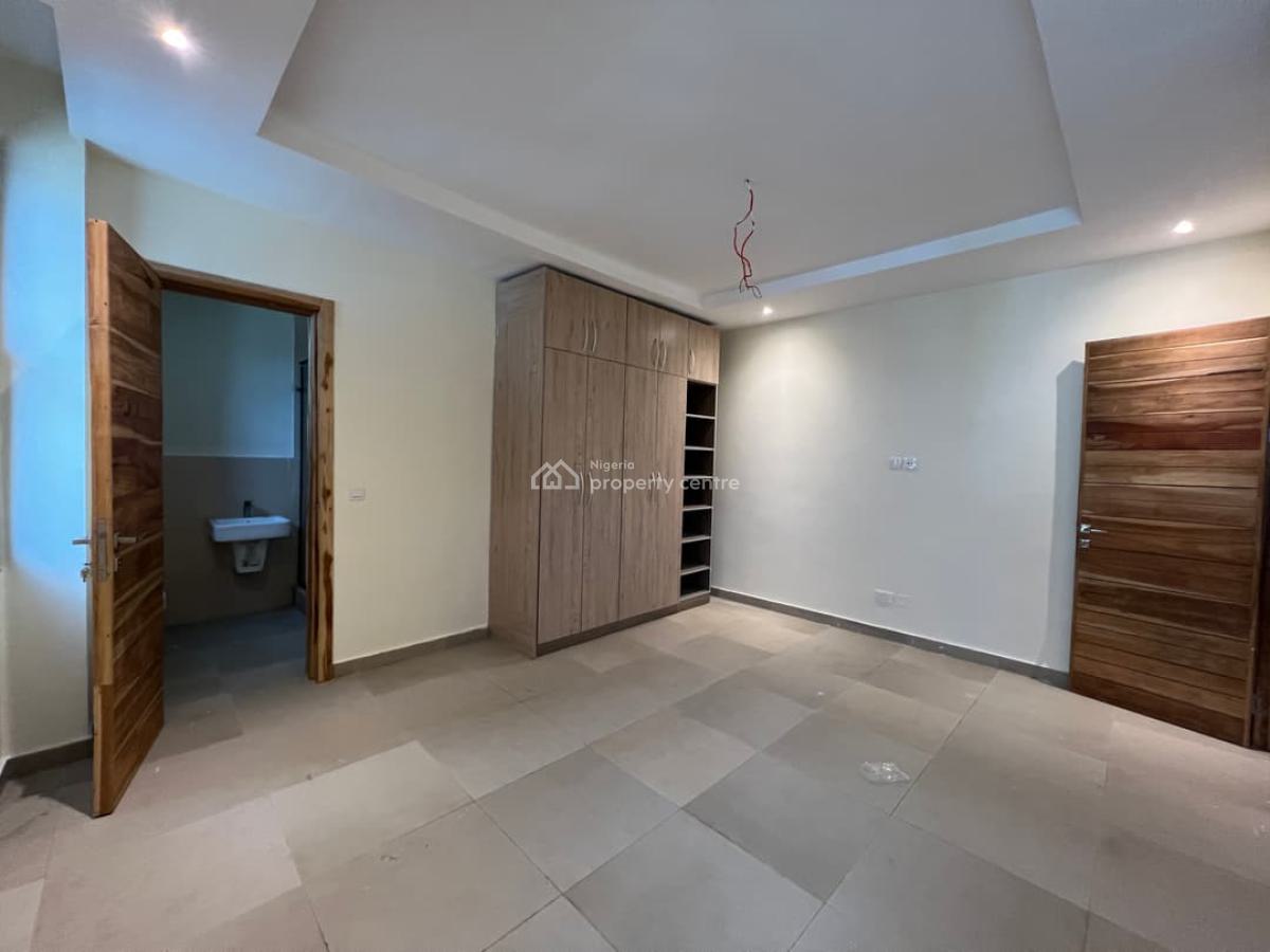 Ultra-modern 3-bedroom Apartment with Bq, Lekki Phase 1, Lekki, Lagos, Flat / Apartment for Rent