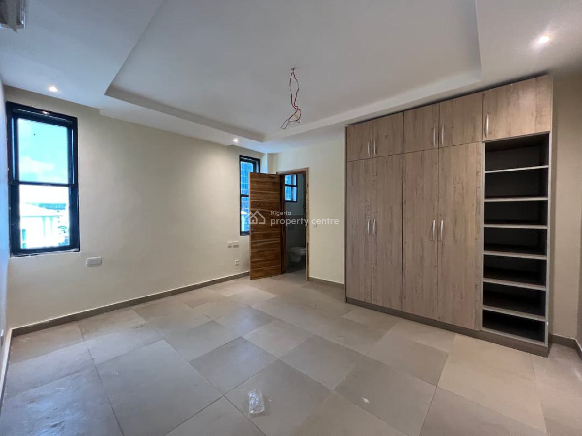 Ultra-modern 3-bedroom Apartment with Bq, Lekki Phase 1, Lekki, Lagos, Flat / Apartment for Rent