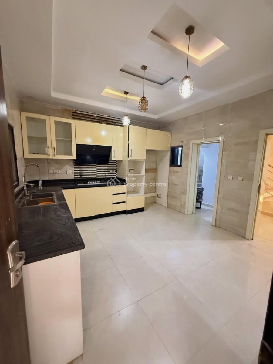 4 Bedroom Terrace Duplex with Bq, Gwarinpa 3 Road Avenue, Gwarinpa, Abuja, Terraced Duplex for Rent