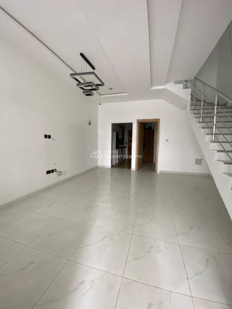 Cozy 3 Bedroom Terrace Duplex, Chevron, Lekki Expressway, Lekki, Lagos, Terraced Duplex for Sale