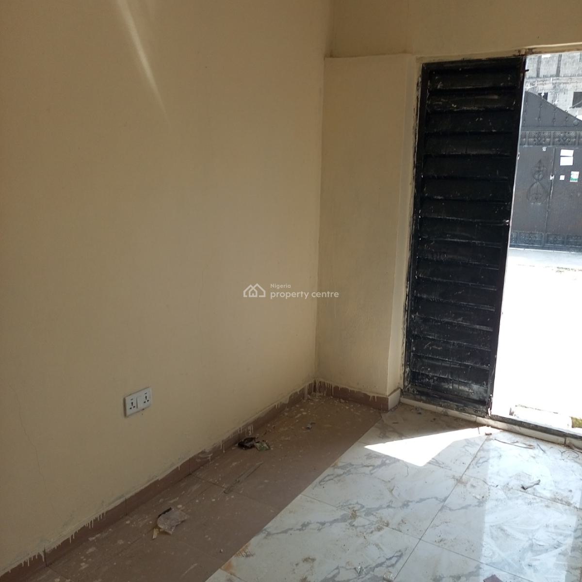 Sharp and Serene Shop in an Estate, Silverland Estate, Sangotedo, Ajah, Lagos, Shop for Rent