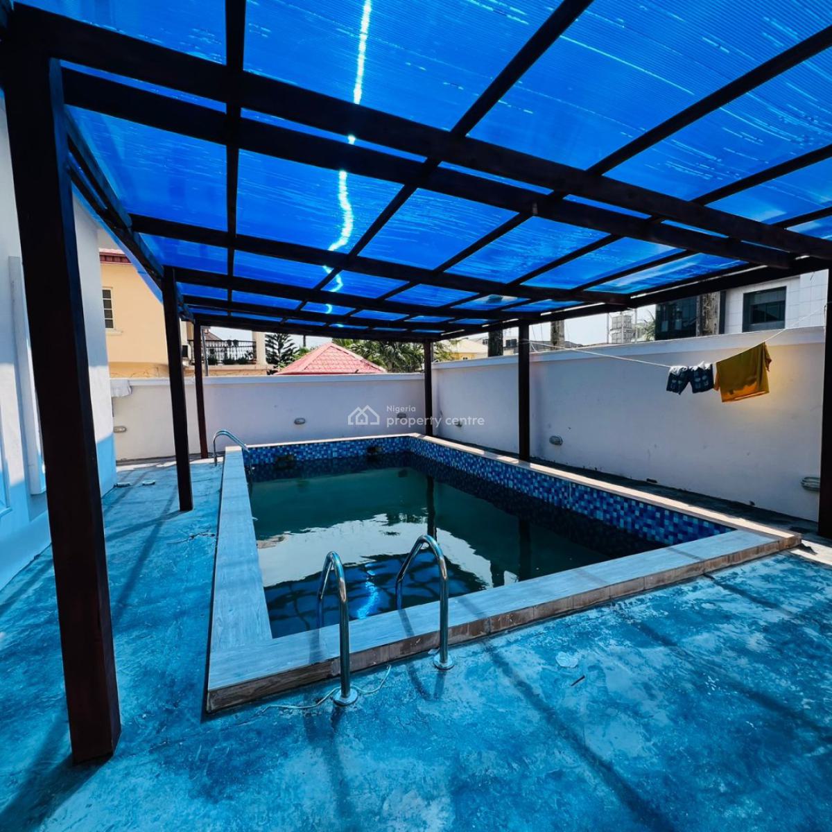 3 Bedroom Penthouse Apartment with Swimming Pool, Gym and Elevator, Lekki Right Pinnacle Filling Station, Lekki Phase 1, Lekki, Lagos, Flat / Apartment for Rent