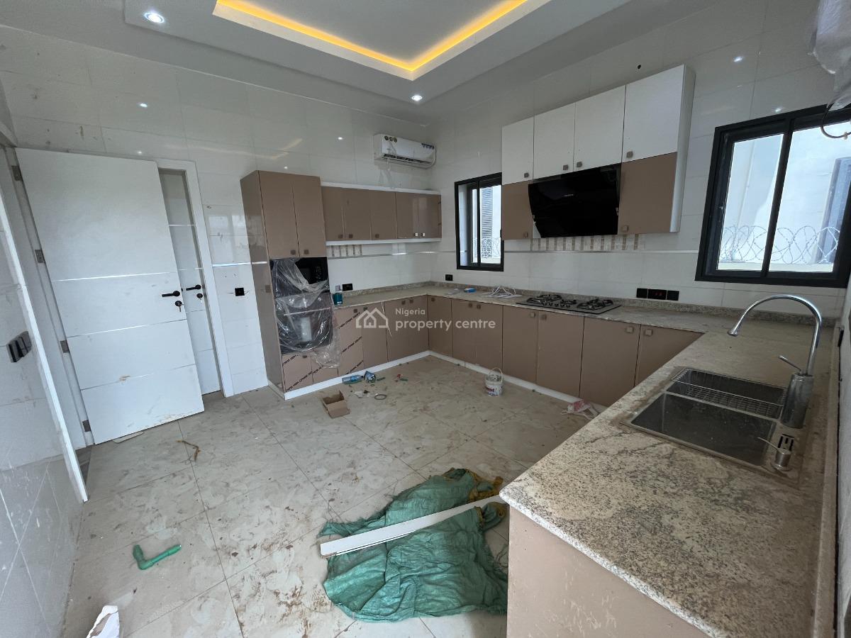 5 Bedroom Semi Detached Duplex, 2 Rooms Bq, Basement, Office & Gym, Asokoro District, Abuja, Semi-detached Duplex for Rent