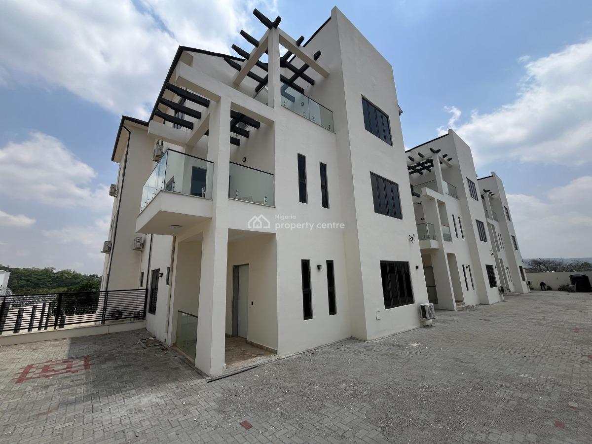 5 Bedroom Semi Detached Duplex, 2 Rooms Bq, Basement, Office & Gym, Asokoro District, Abuja, Semi-detached Duplex for Rent