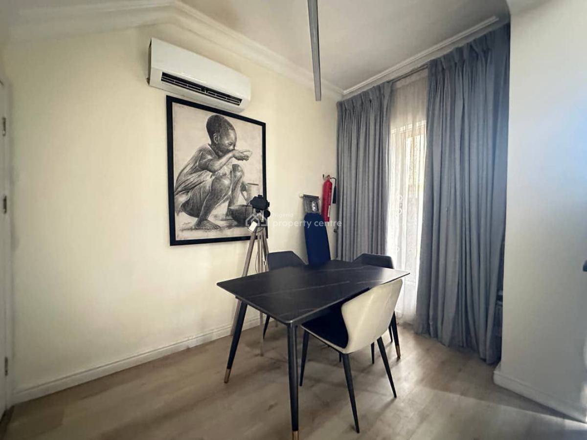 Lekki Luxury: 2-bedroom Apartment, Lekki Phase 1, Lekki, Lagos, Flat / Apartment for Rent