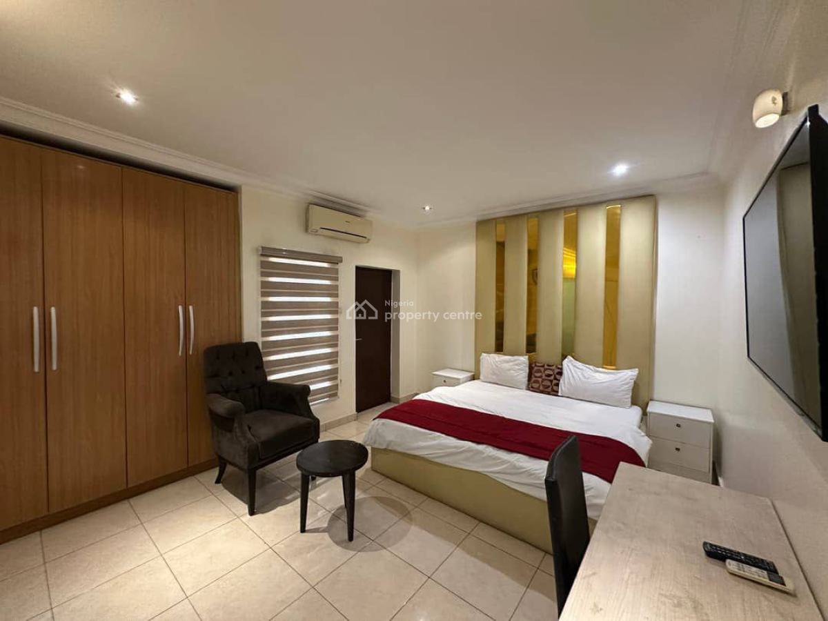 Lekki Luxury: 2-bedroom Apartment, Lekki Phase 1, Lekki, Lagos, Flat / Apartment for Rent