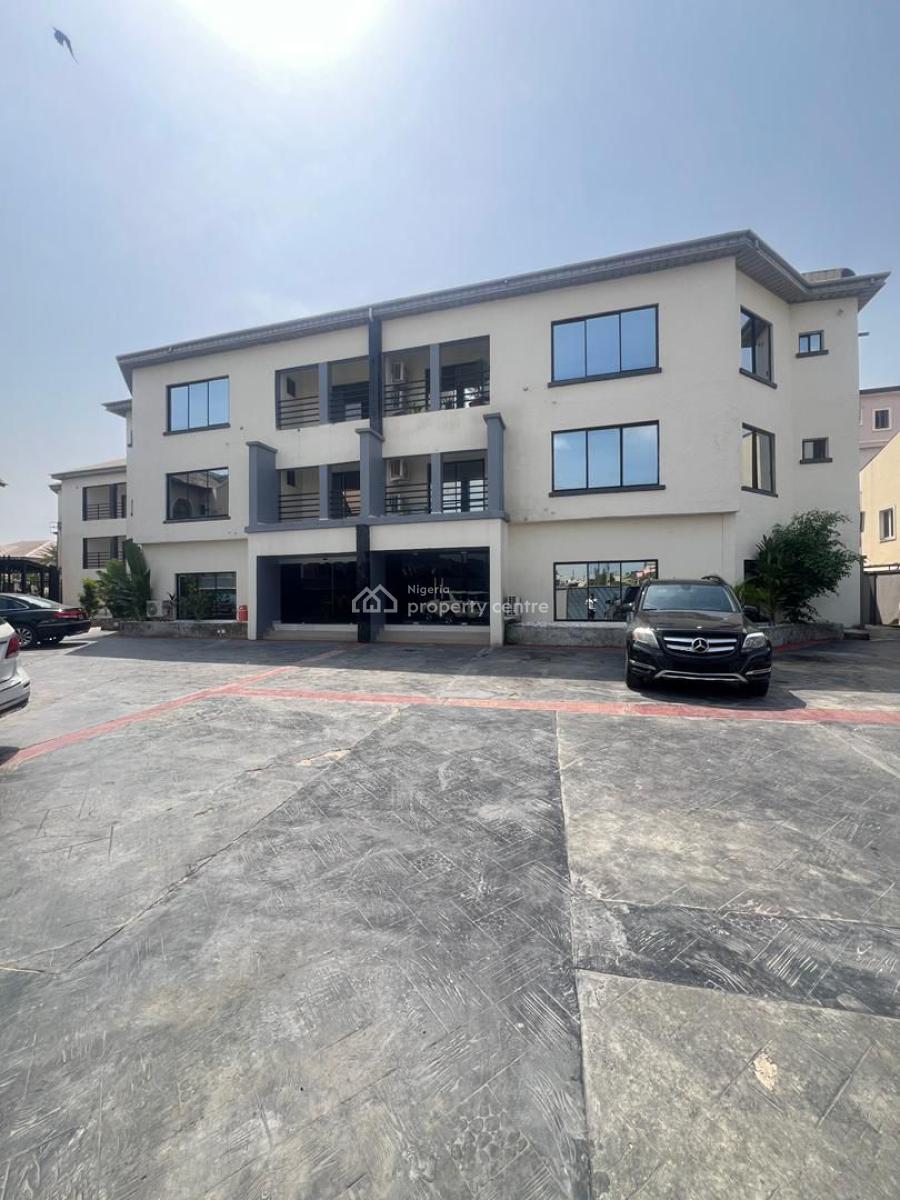 Lekki Phase 1 Studio: Furnished with 24/7 Light, Lekki Phase 1, Lekki, Lagos, Flat / Apartment for Rent