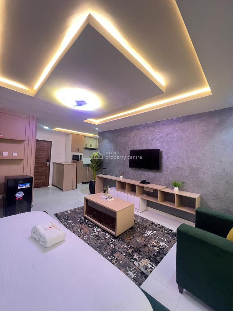 Lekki Phase 1 Studio: Furnished with 24/7 Light, Lekki Phase 1, Lekki, Lagos, Flat / Apartment for Rent
