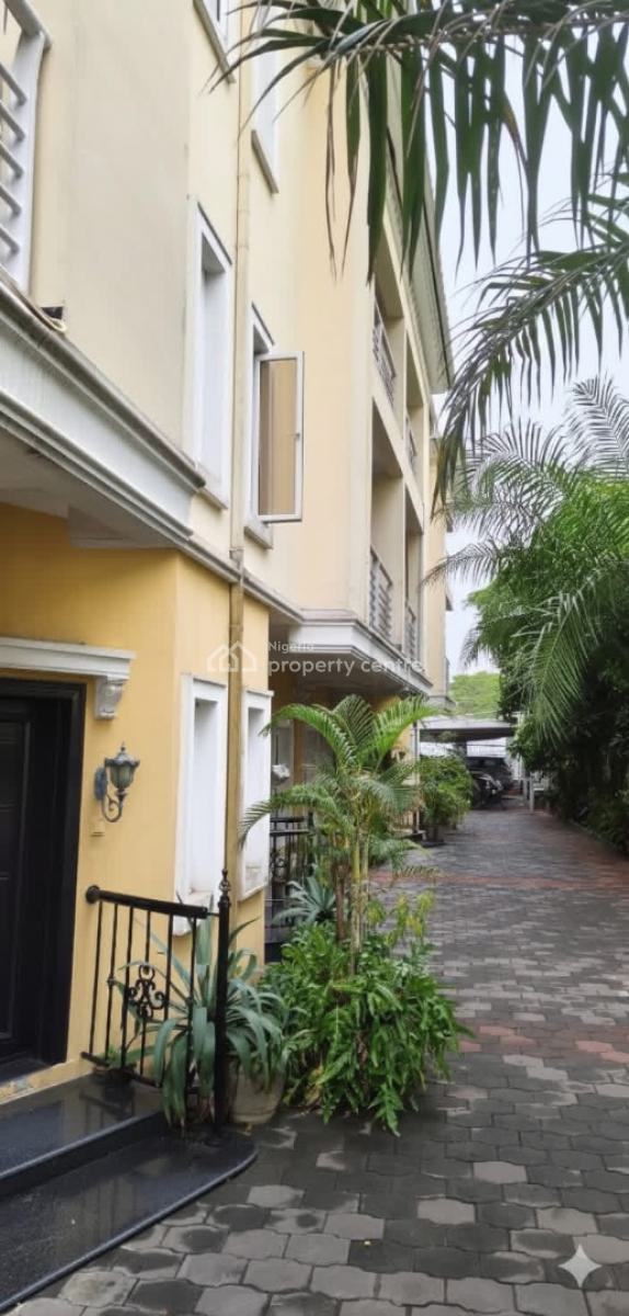 Luxury 4 Bedrooms with Excellent Facilities, Banana Island, Ikoyi, Lagos, Terraced Duplex for Rent