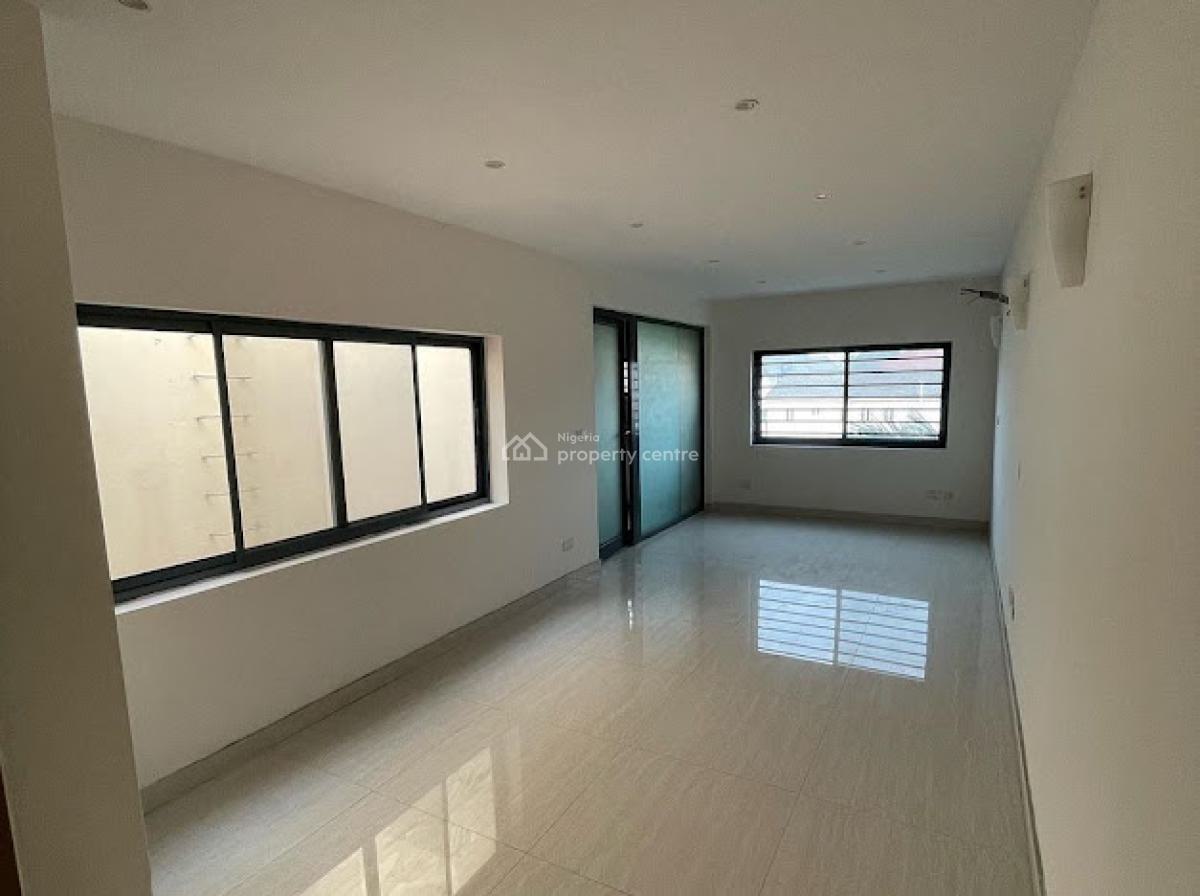 5 Units of 4 Bedrooms Terrace Duplex + Bq, Courtyard, Chevron, Lekki Expressway, Lekki, Lagos, Terraced Duplex for Sale