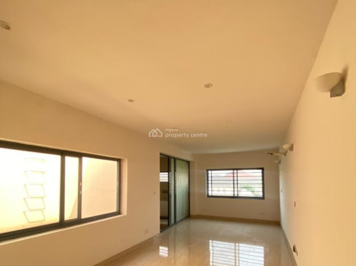 5 Units of 4 Bedrooms Terrace Duplex + Bq, Courtyard, Chevron, Lekki Expressway, Lekki, Lagos, Terraced Duplex for Sale