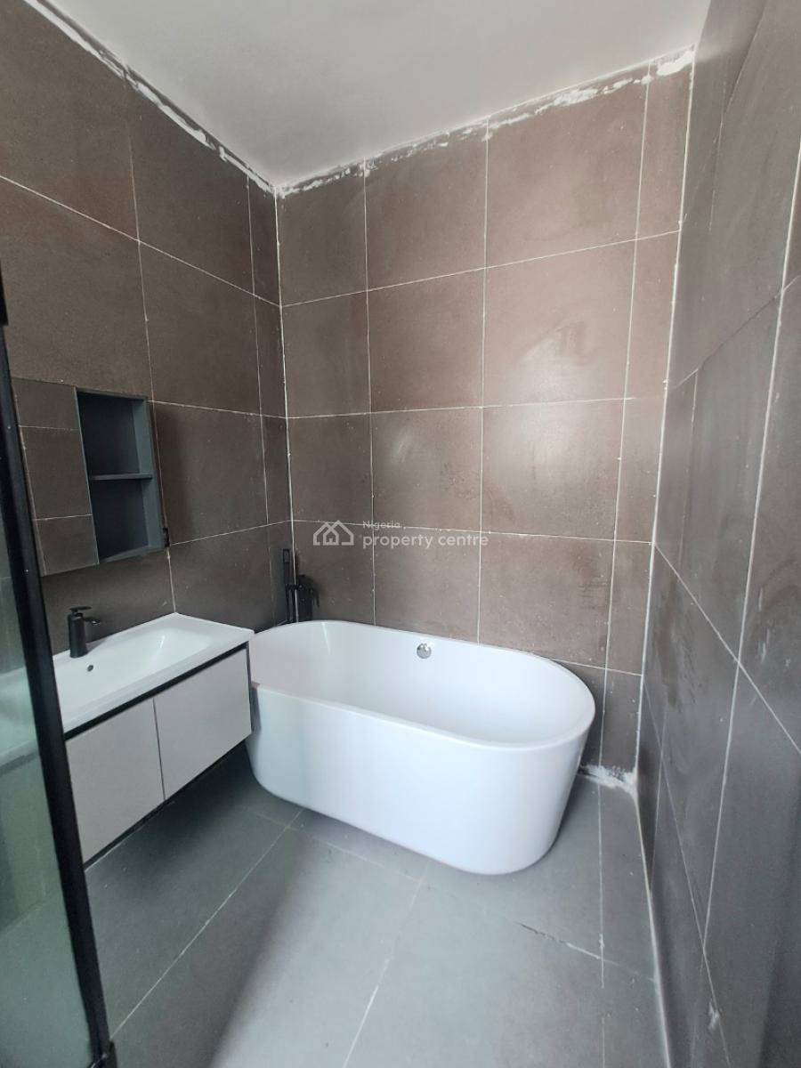 Beautifully Finished 5 Bedroom Detached with Bq, Lekki Phase 1, Lekki, Lagos, Detached Duplex for Sale