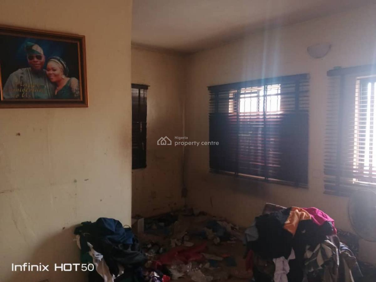 Luxury 3 Bedroom Apartment, Omole Phase 2, Ikeja, Lagos, Flat / Apartment for Rent