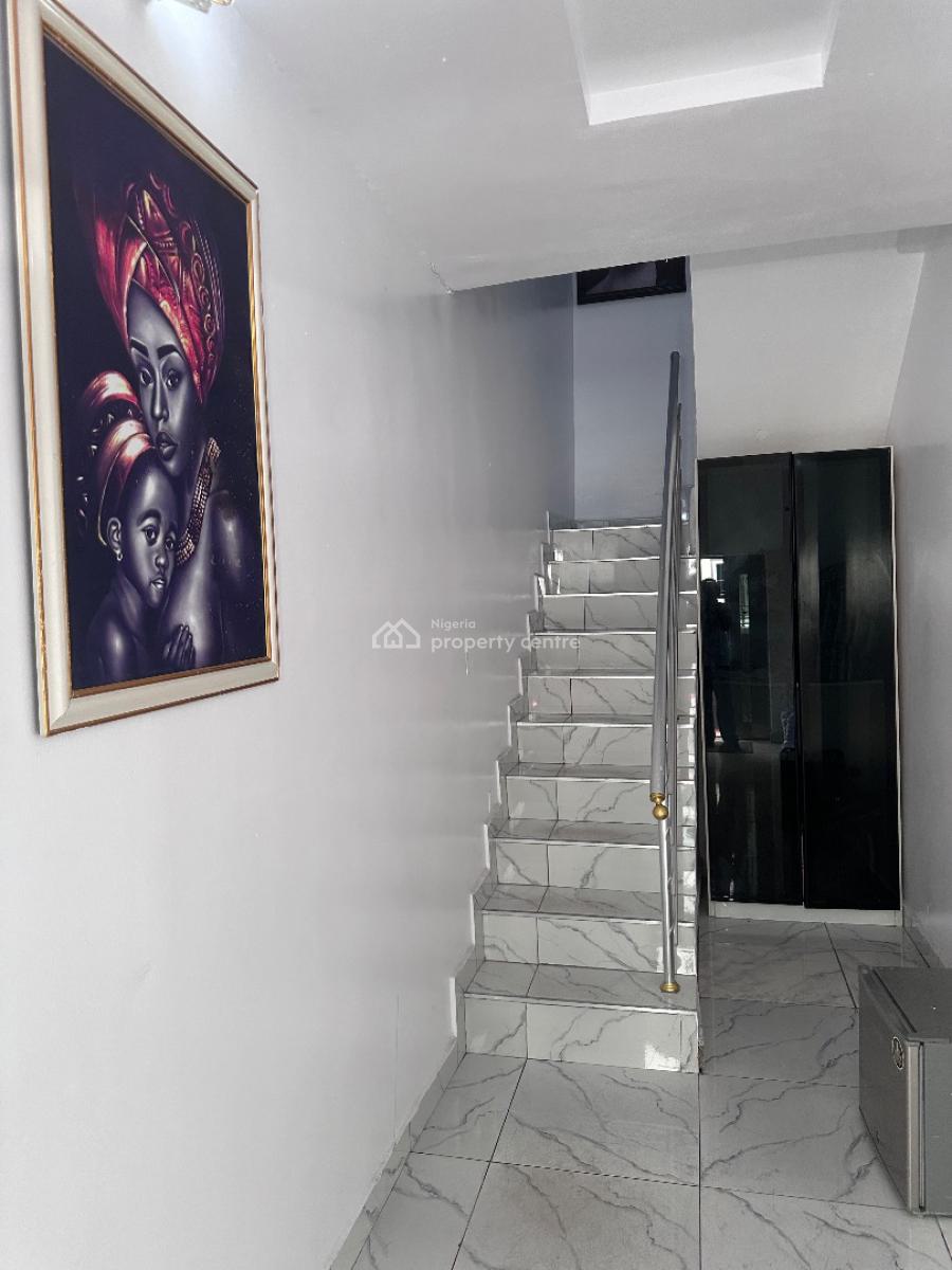 Fully Furnished 2 Bedroom Apartment, Whitesand Beach Estate, Ologolo, Lekki, Lagos, Flat / Apartment Short Let