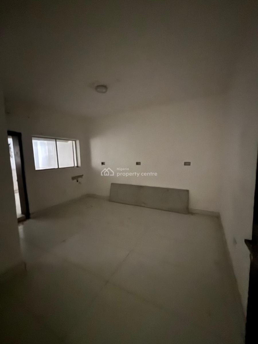 5 Bedroom Fully Detached with Spacious Compound, Lekki Phase 1, Lekki, Lagos, Commercial Property for Rent