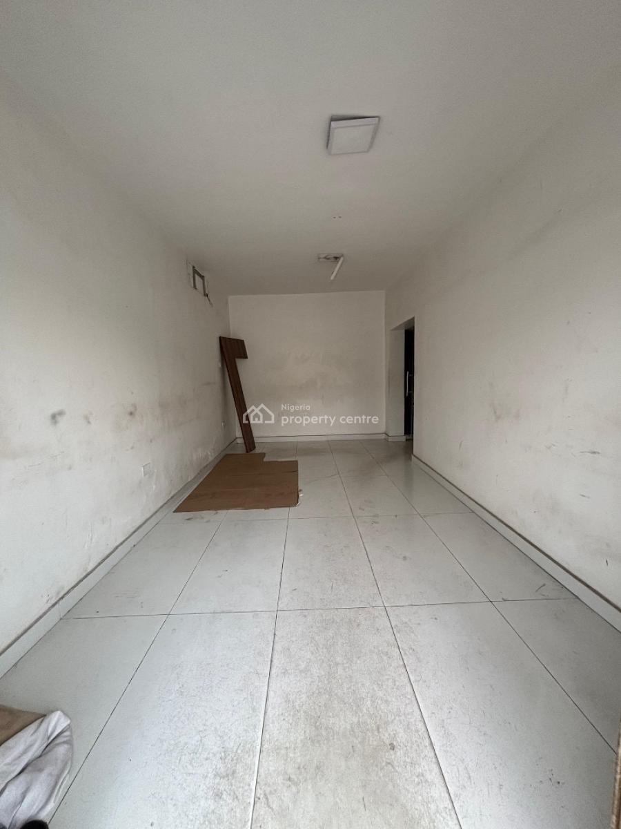 5 Bedroom Fully Detached with Spacious Compound, Lekki Phase 1, Lekki, Lagos, Commercial Property for Rent