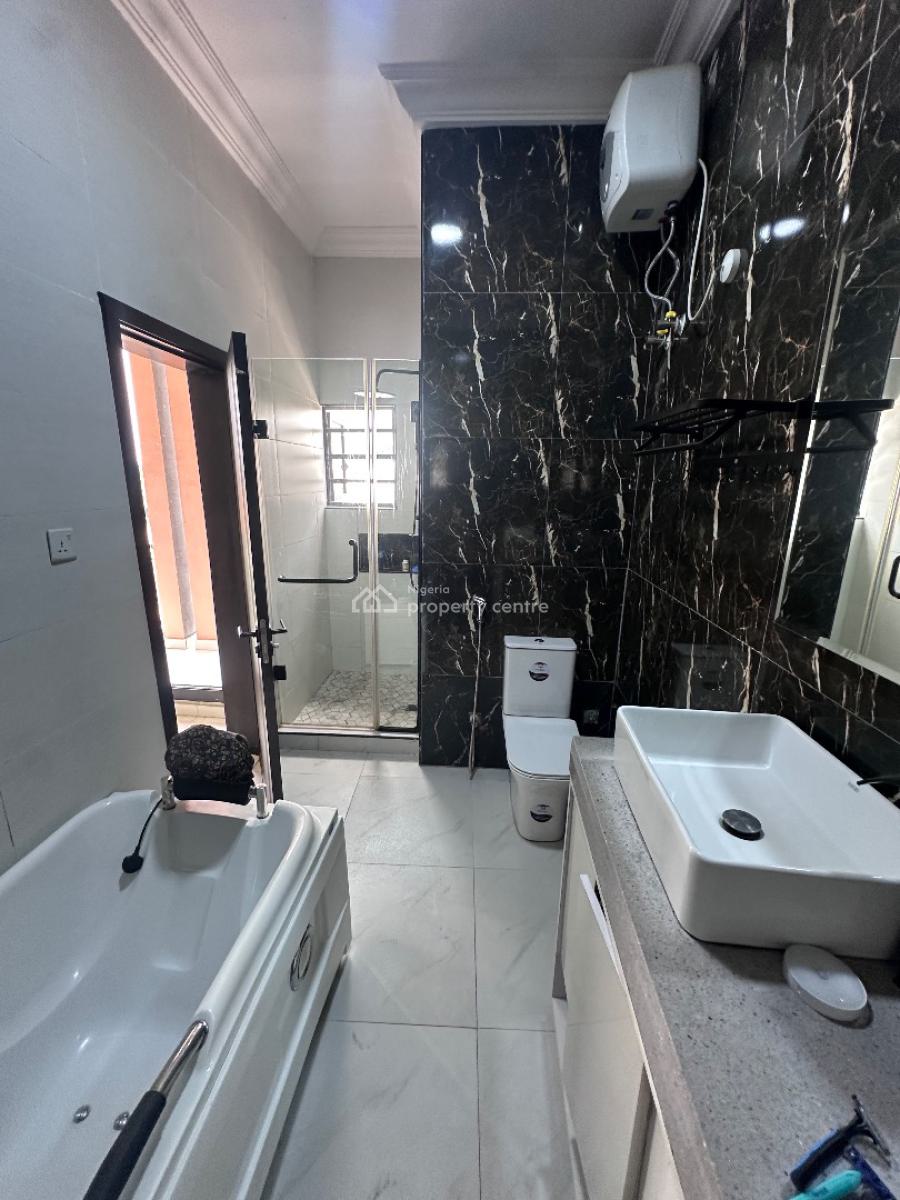 Luxury 3 Bedroom Penthouse, Ologolo, Lekki, Lagos, Flat / Apartment for Sale