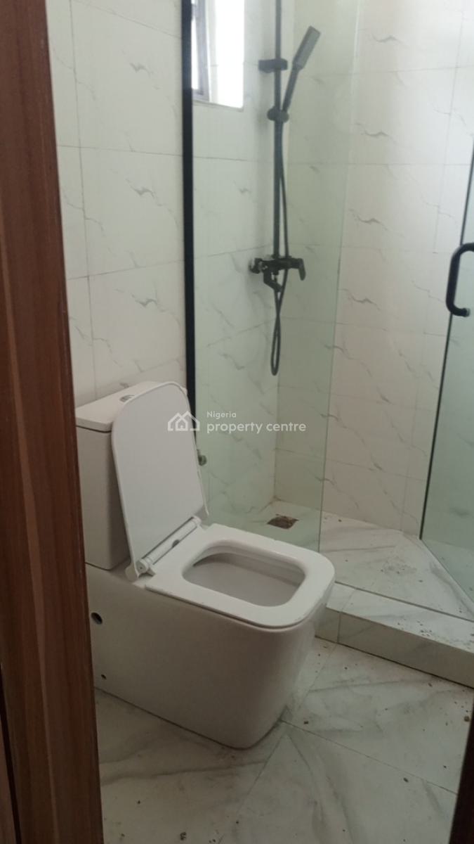 Luxury Mini Flat, Jeff Vwede Street, Alpah Beach Road, Atlantic View Estate, Igbo Efon, Lekki, Lagos, Mini Flat (room and Parlour) for Rent