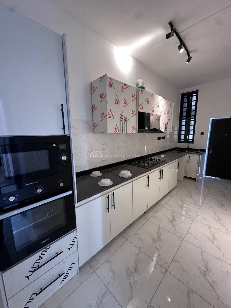 Luxury Brandnew 2bedroom Flat Upstairs, in a Secured Gated Estate, Ologolo, Lekki, Lagos, Flat / Apartment for Sale