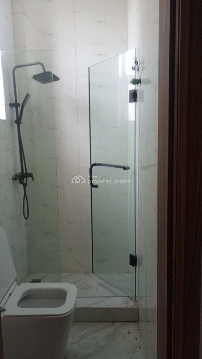 Ocean View 2 Bedroom Flat, Jeff Vwede Street, Alpha Beach Road, Atlantic View Estate, Igbo Efon, Lekki, Lagos, Flat / Apartment for Sale