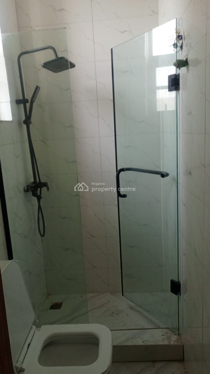 Ocean View 2 Bedroom Flat, Jeff Vwede Street, Alpha Beach Road, Atlantic View Estate, Igbo Efon, Lekki, Lagos, Flat / Apartment for Sale