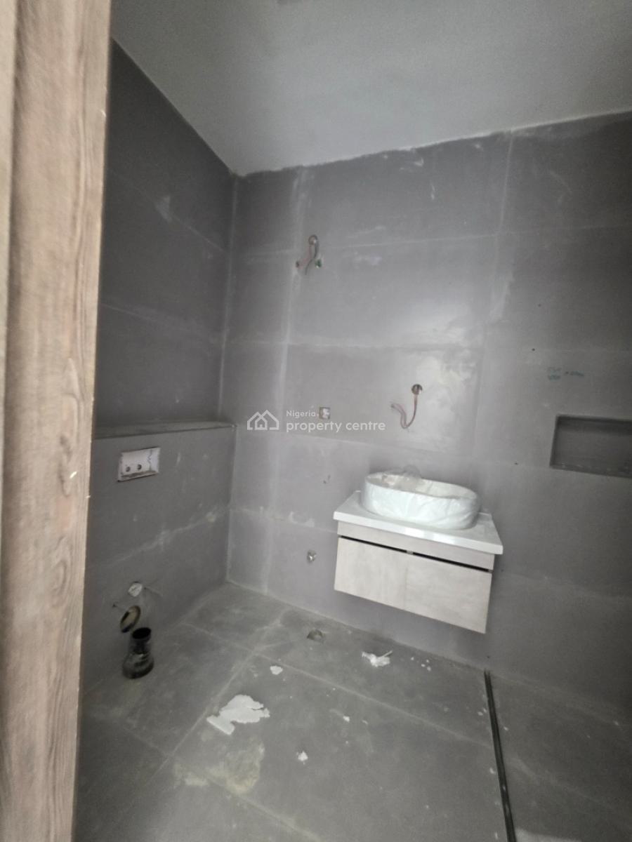 Luxury 2 Bedroom Maisonette in a Strategic Location, Lekki Phase 1, Lekki, Lagos, Terraced Duplex for Sale