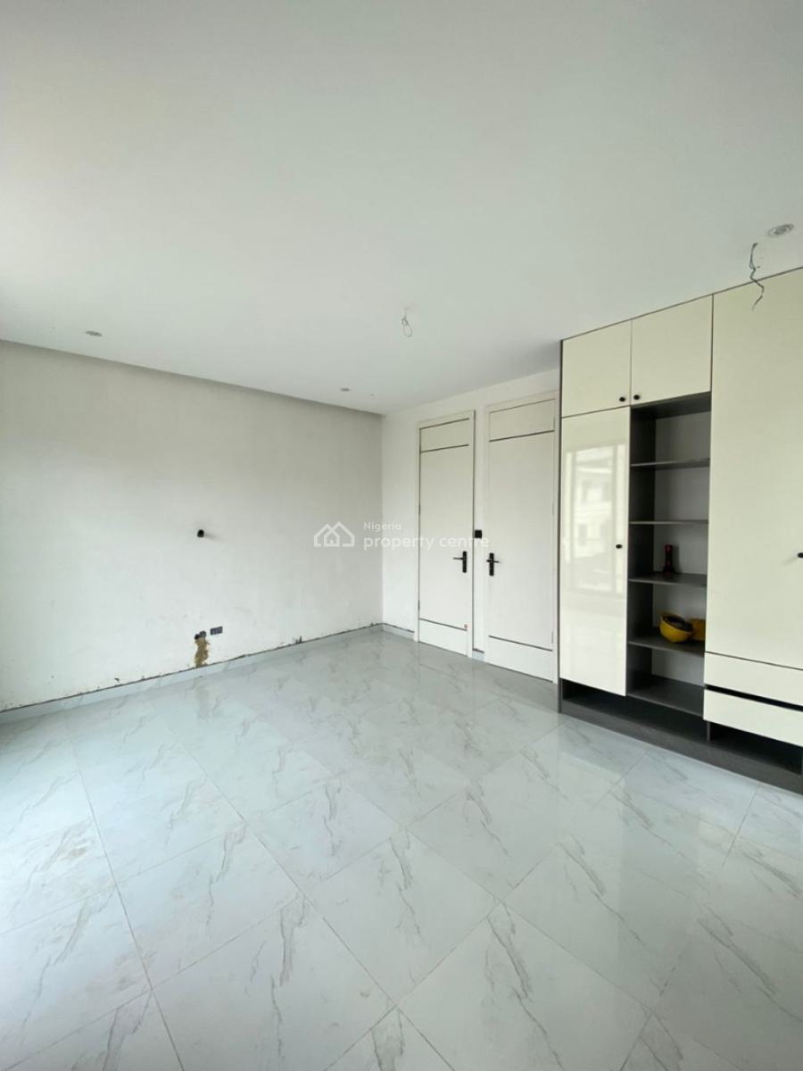 Stunning 2 Bedroom Apartment with Bq, Lekki Phase 1, Lekki, Lagos, Flat / Apartment for Sale