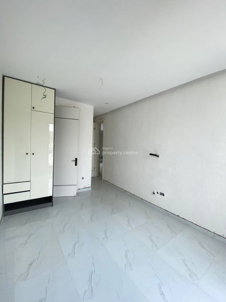 Stunning 2 Bedroom Apartment with Bq, Lekki Phase 1, Lekki, Lagos, Flat / Apartment for Sale